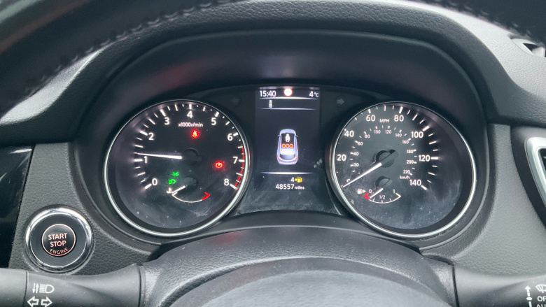 Nissan Qashqai 1.6 DiG-T N-Connecta 5dr Petrol Hatchback